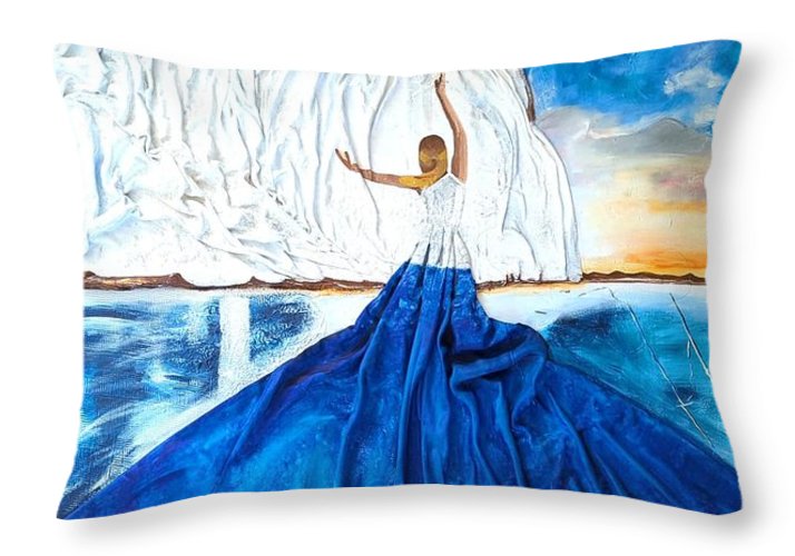 Dara - Throw Pillow