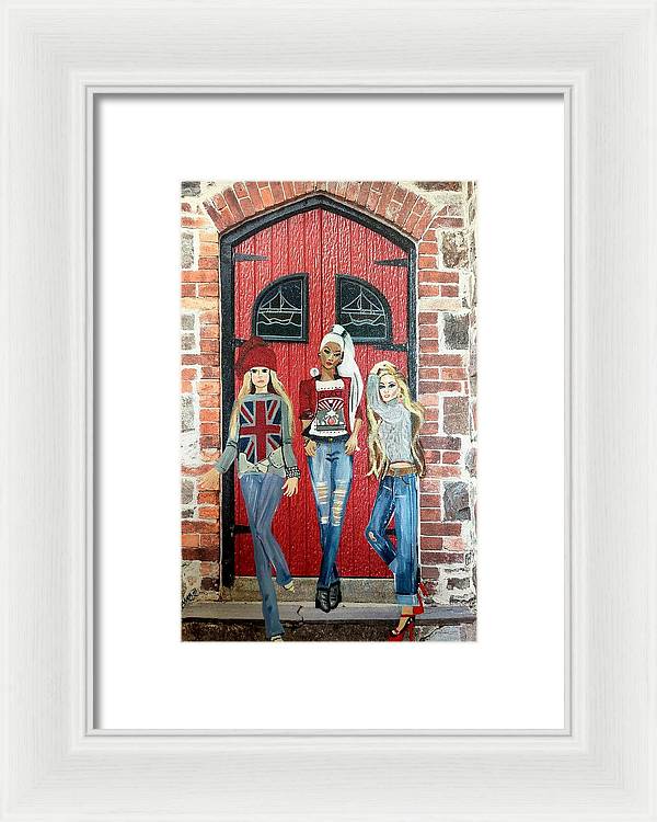 Photoshoot Girls - Framed Print